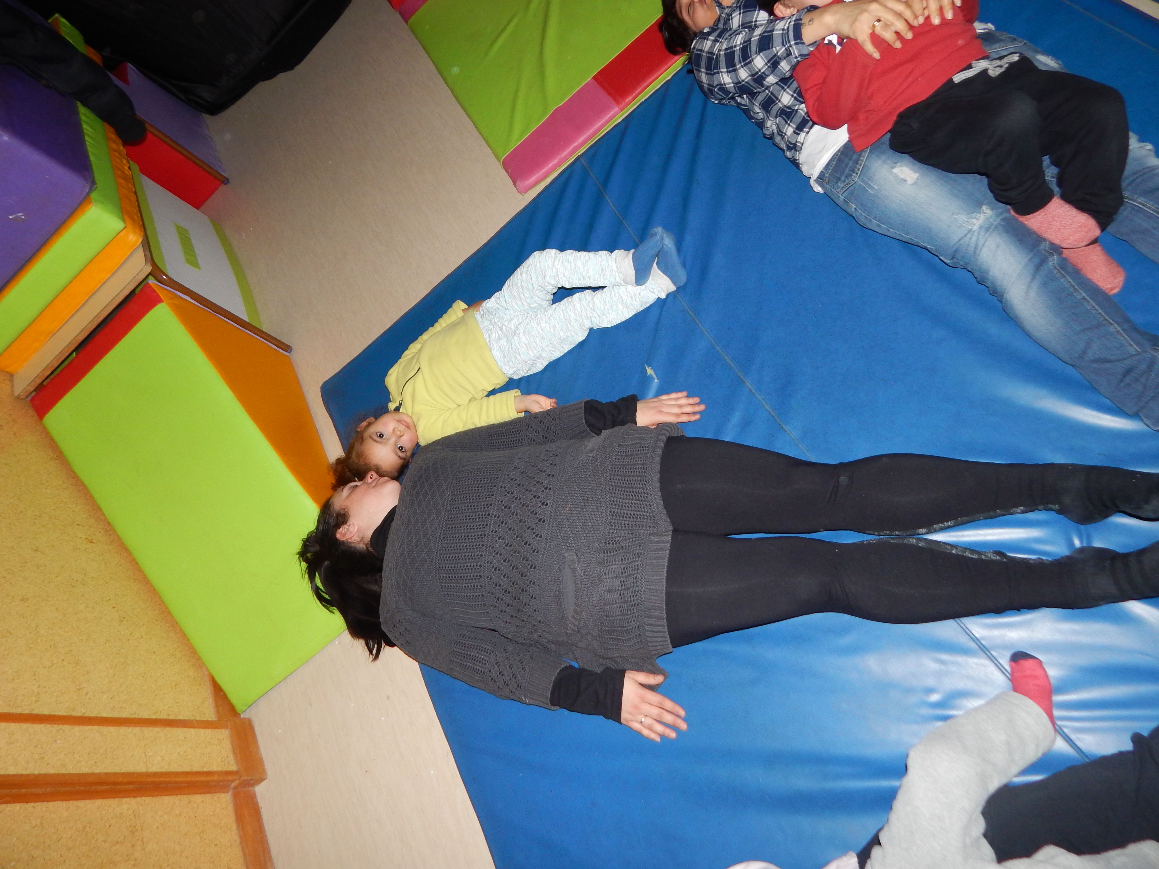 Yoga-casa-de-Niños-Alalpardo-WP