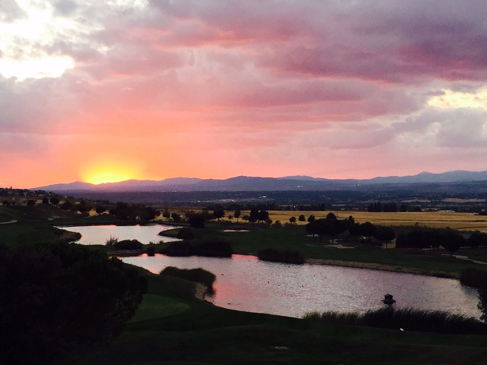 Puesta de sol Miraval