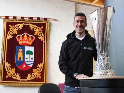 Luis-García-Presentación-UEFA